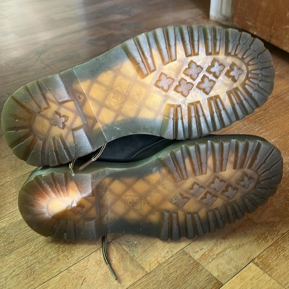 Dr. Martens - Picture 4 of 4